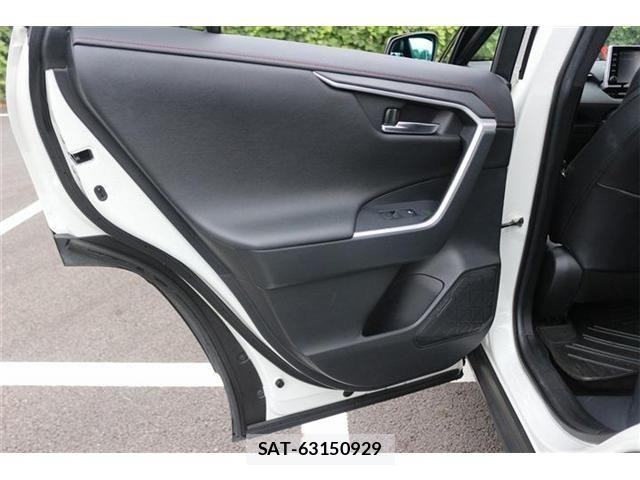Toyota RAV4 PHV 2021-05 8661261-28