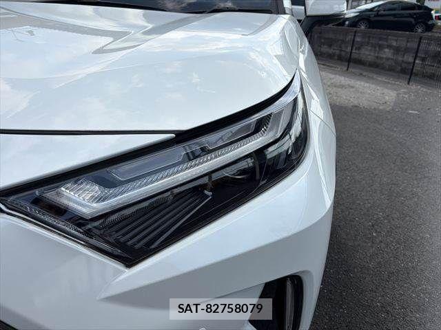 Toyota RAV4 PHV 2022-07 8745515-21