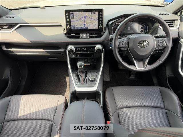 Toyota RAV4 PHV 2022-07 8745515-2
