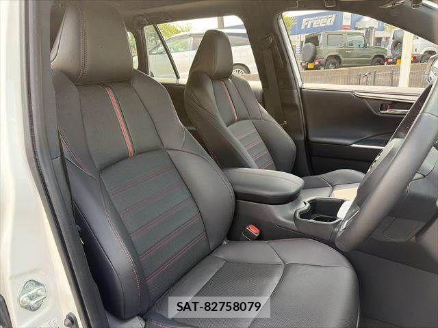 Toyota RAV4 PHV 2022-07 8745515-7