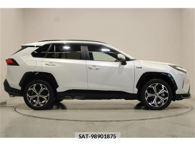 Toyota RAV4 PHV 2023-02 8745513-12