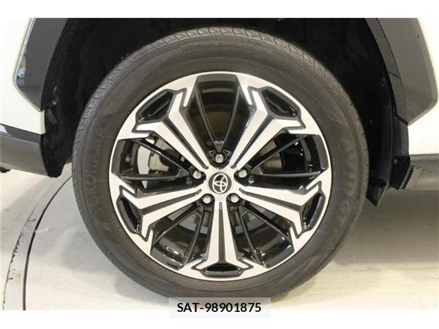 Toyota RAV4 PHV 2023-02 8745513-22