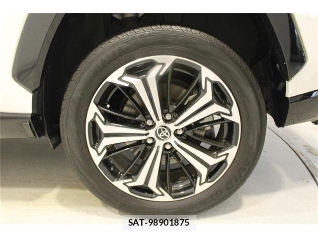 Toyota RAV4 PHV 2023-02 8745513-23