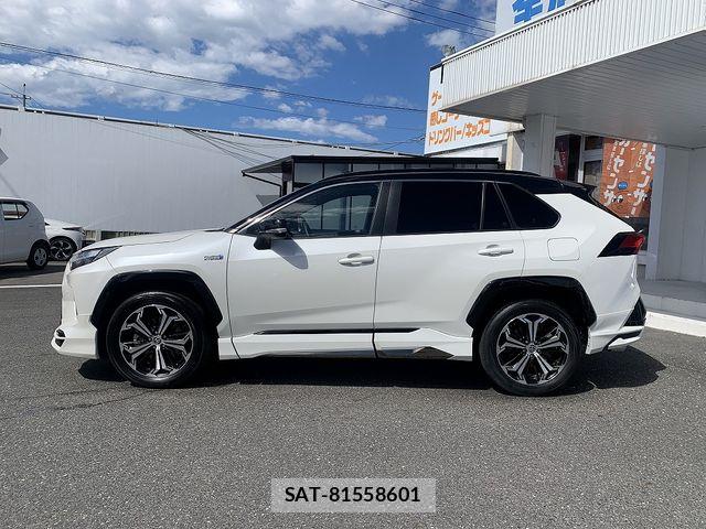 Toyota RAV4 PHV 2022-08 8745512-22