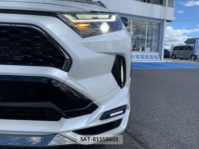 Toyota RAV4 PHV 2022-08 8745512-26