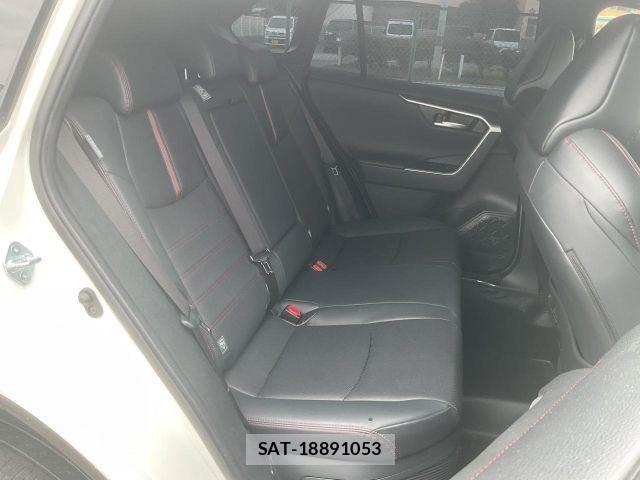 Toyota RAV4 PHV 2020-11 8781832-11