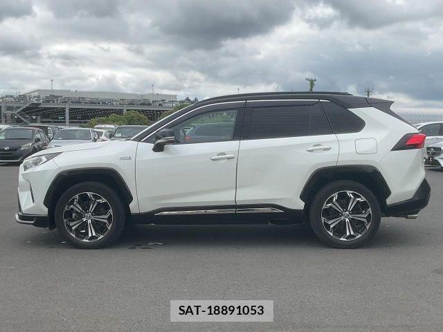 Toyota RAV4 PHV 2020-11 8781832-15