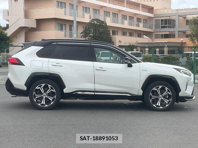 Toyota RAV4 PHV 2020-11 8781832-16