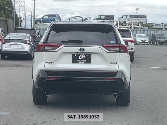 Toyota RAV4 PHV 2020-11 8781832-4