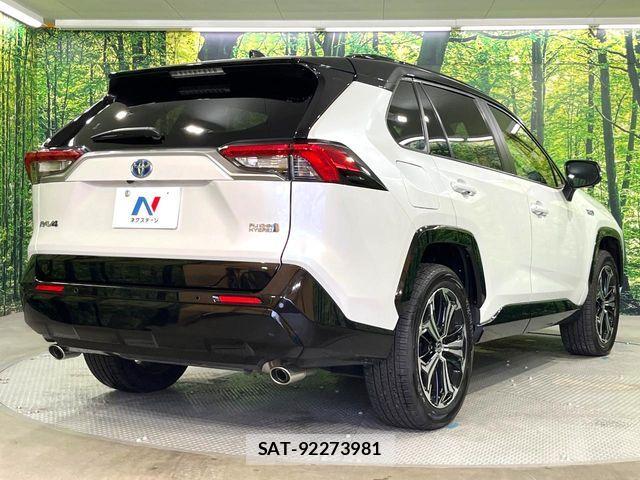 Toyota RAV4 PHV 2024-07 8781830-15