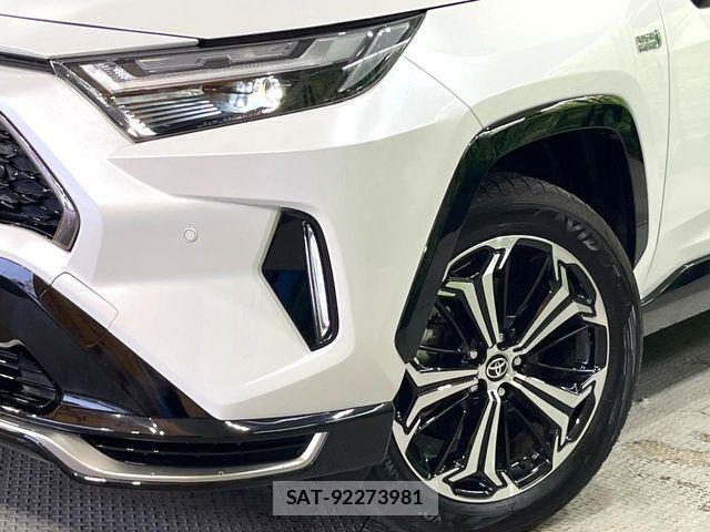 Toyota RAV4 PHV 2024-07 8781830-7