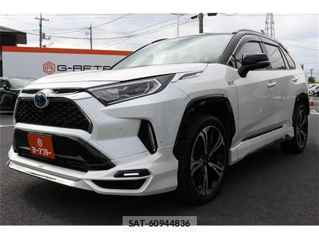 Toyota RAV4 PHV 2021-05 8831297-8