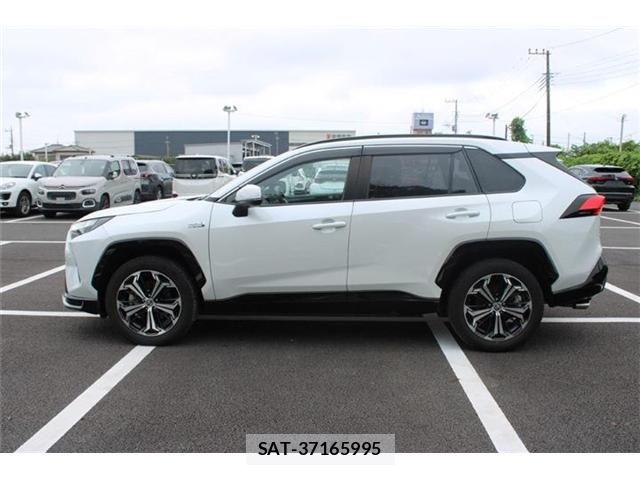 Toyota RAV4 PHV 2023-04 8831294-13