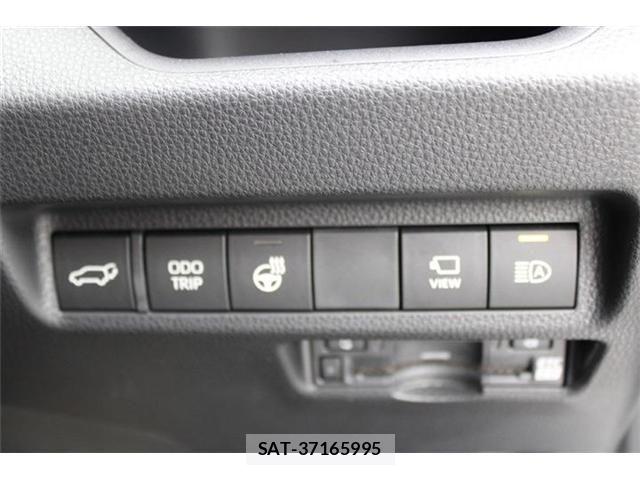 Toyota RAV4 PHV 2023-04 8831294-4