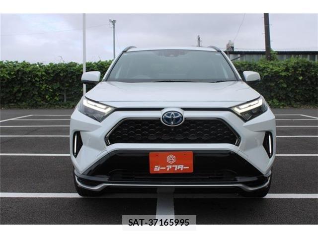 Toyota RAV4 PHV 2023-04 8831294-7