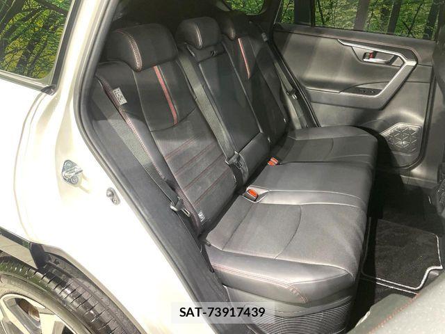 Toyota RAV4 PHV 2022-03 8850507-8