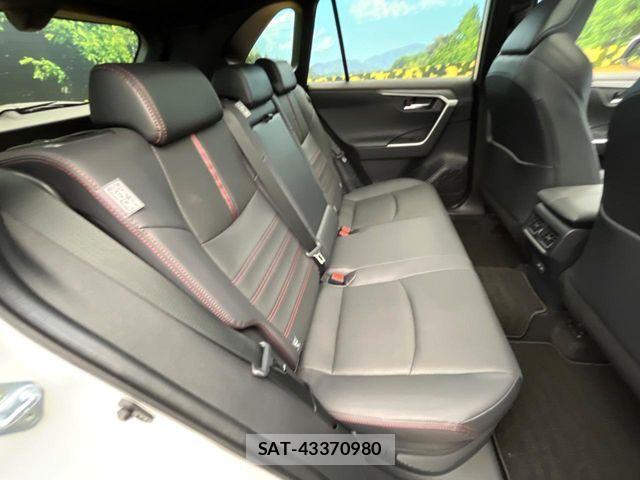 Toyota RAV4 PHV 2023-03 8871945-8