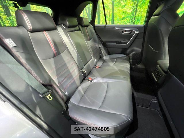 Toyota RAV4 PHV 2022-03 8884250-10