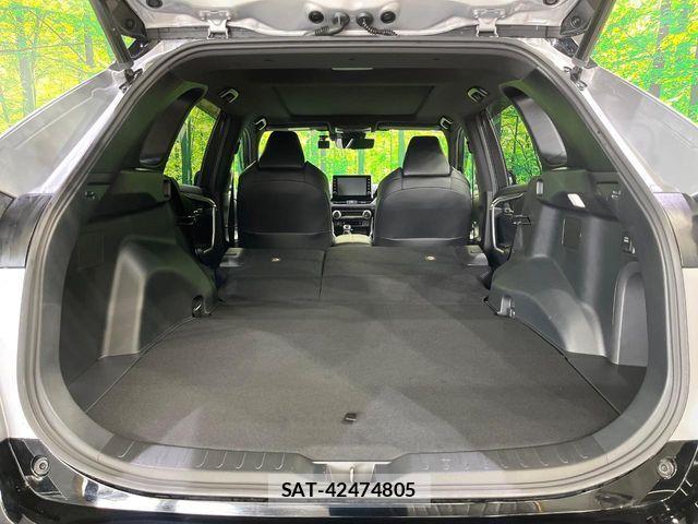 Toyota RAV4 PHV 2022-03 8884250-11