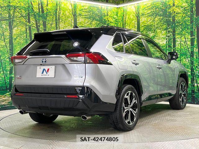 Toyota RAV4 PHV 2022-03 8884250-17