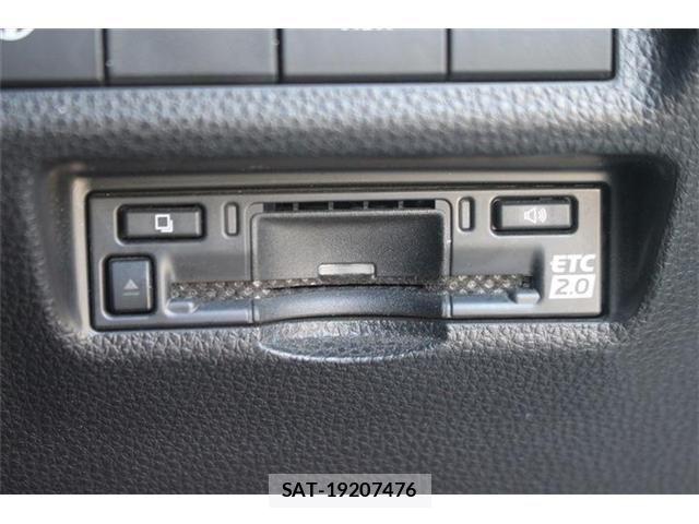 Toyota RAV4 PHV 2023-03 8884252-5