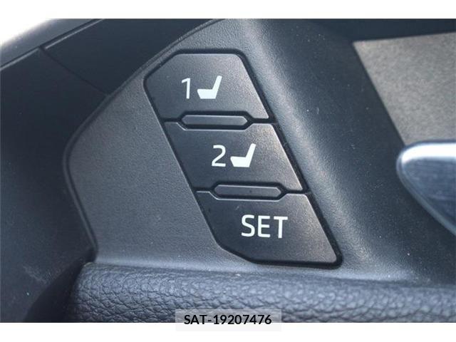 Toyota RAV4 PHV 2023-03 8884252-6