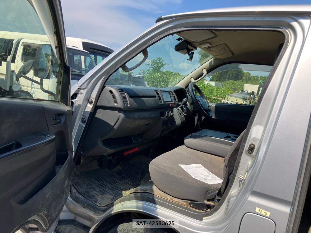 Toyota REGIUSACE VAN 2019-07 1166113-9