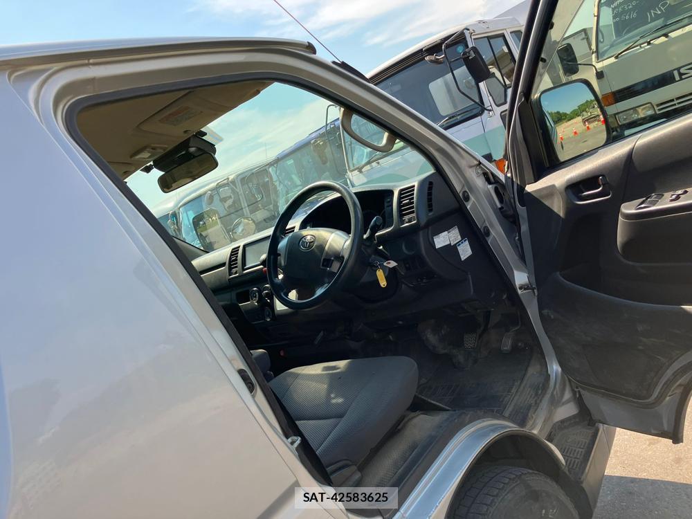 Toyota REGIUSACE VAN 2019-07 1166113-8