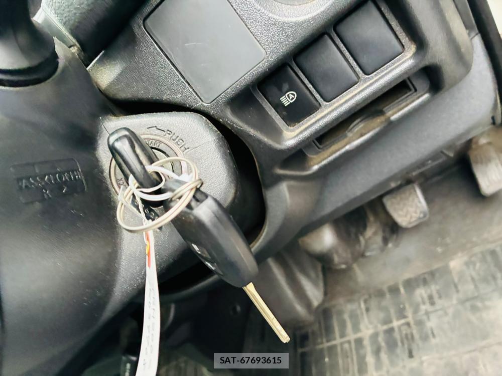 Toyota REGIUSACE VAN 2019-07 8266580-16