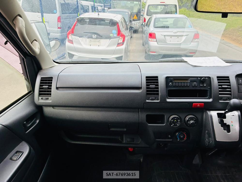 Toyota REGIUSACE VAN 2019-07 8266580-17