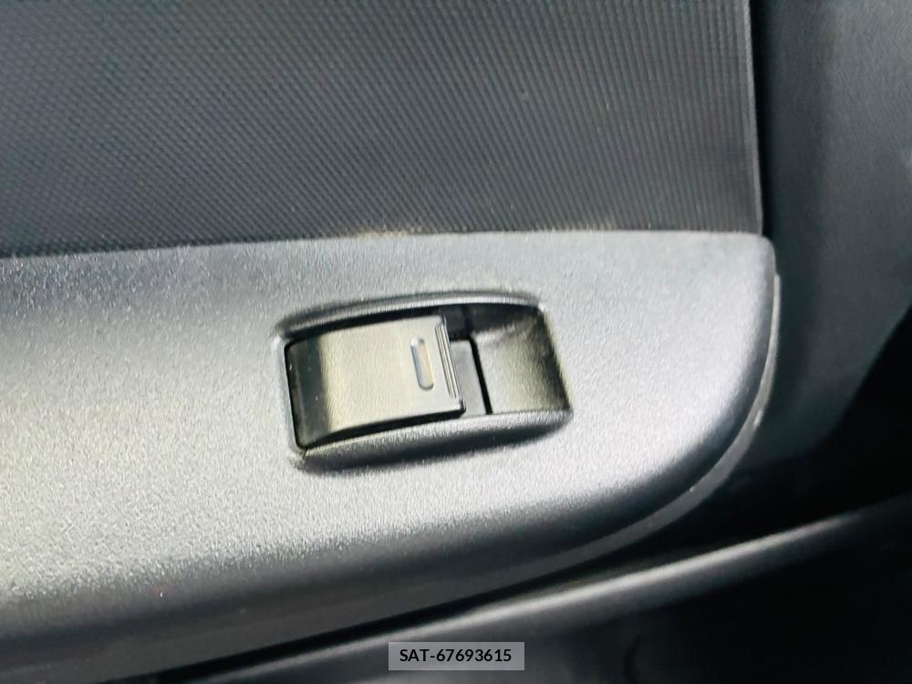 Toyota REGIUSACE VAN 2019-07 8266580-23
