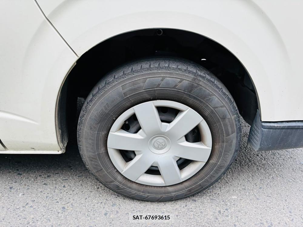 Toyota REGIUSACE VAN 2019-07 8266580-28