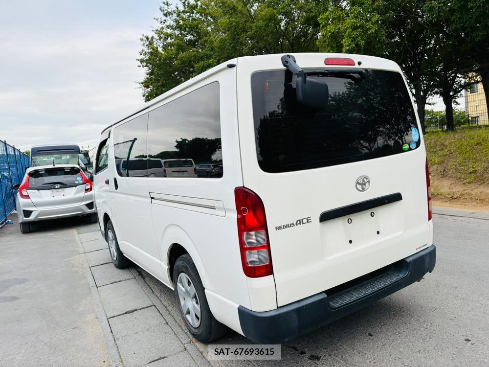 Toyota REGIUSACE VAN 2019-07 8266580-2