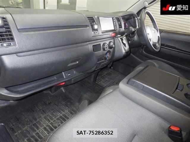 Toyota REGIUSACE VAN 2019-03 1076996-5