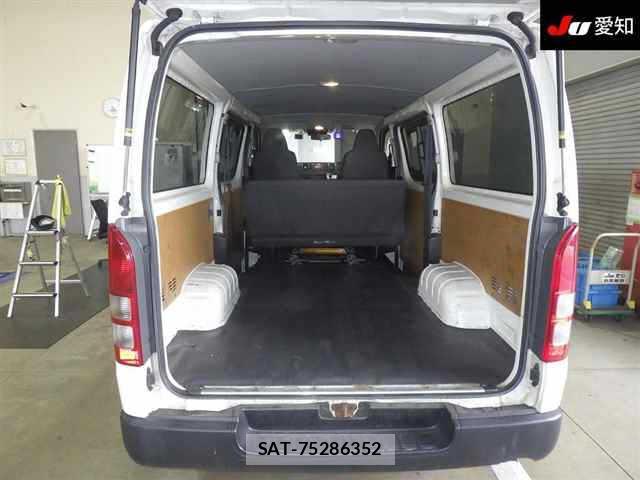 Toyota REGIUSACE VAN 2019-03 1076996-6