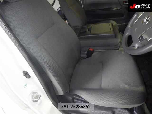 Toyota REGIUSACE VAN 2019-03 1076996-8