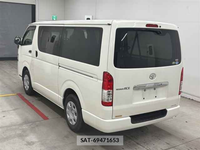 Toyota REGIUS VAN 2019 1346443-1