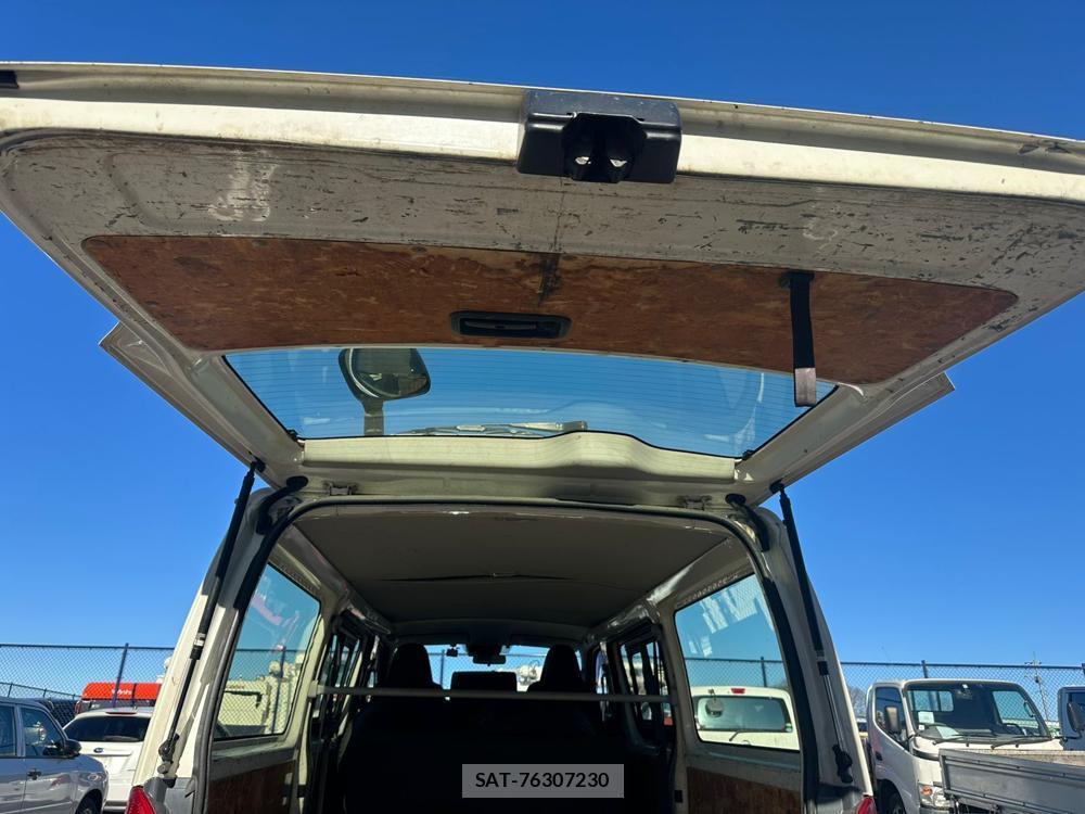 Toyota REGIUSACE VAN 2019-06 2062929-27