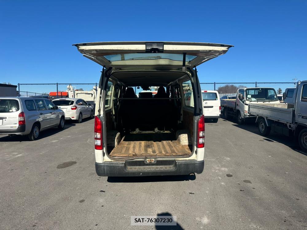 Toyota REGIUSACE VAN 2019-06 2062929-28