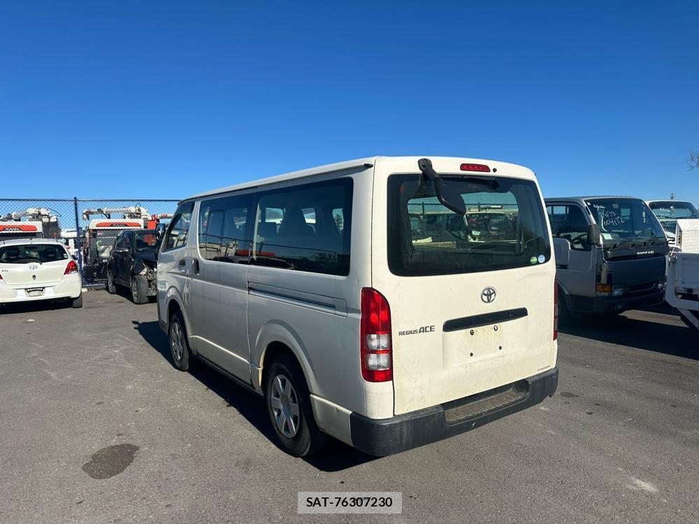 Toyota REGIUSACE VAN 2019-06 2062929-2
