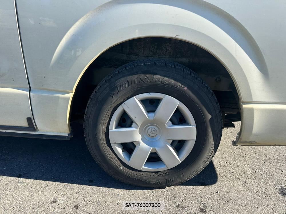 Toyota REGIUSACE VAN 2019-06 2062929-32