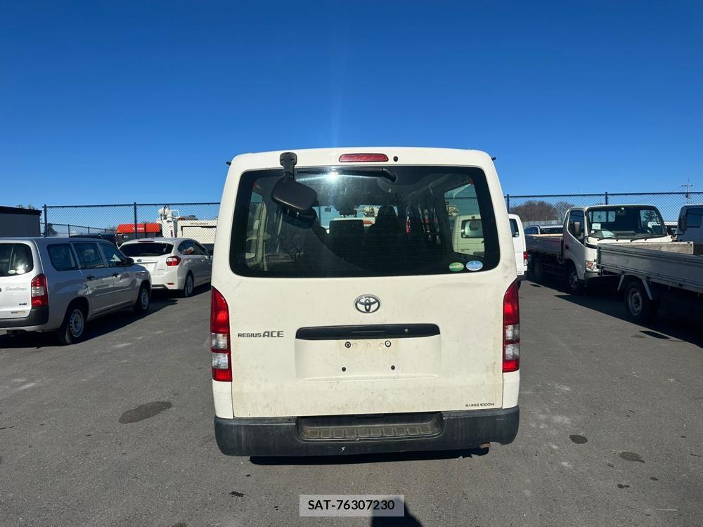 Toyota REGIUSACE VAN 2019-06 2062929-3