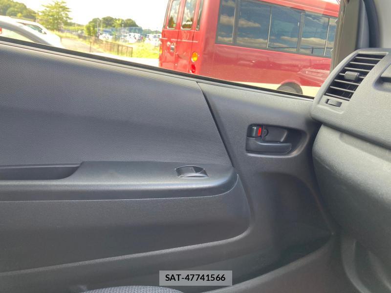 Toyota REGIUSACE VAN 2018 1289545-24