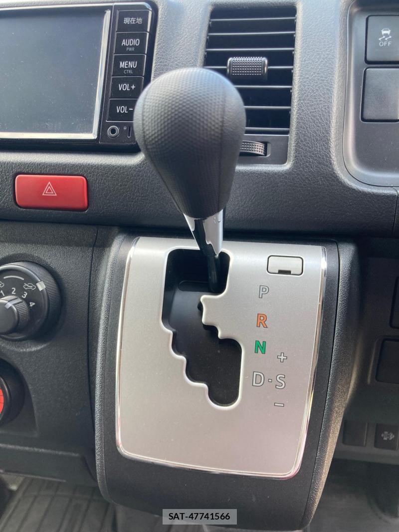 Toyota REGIUSACE VAN 2018 1289545-25