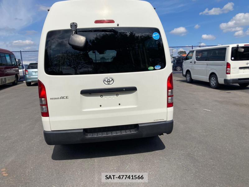 Toyota REGIUSACE VAN 2018 1289545-3