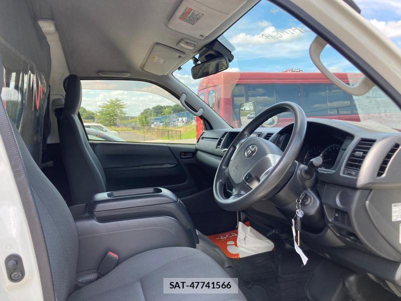 Toyota REGIUSACE VAN 2018 1289545-9