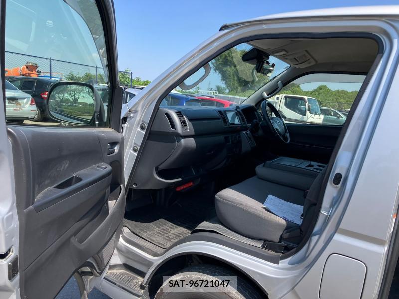 Toyota REGIUSACE VAN 2018 1273750-10
