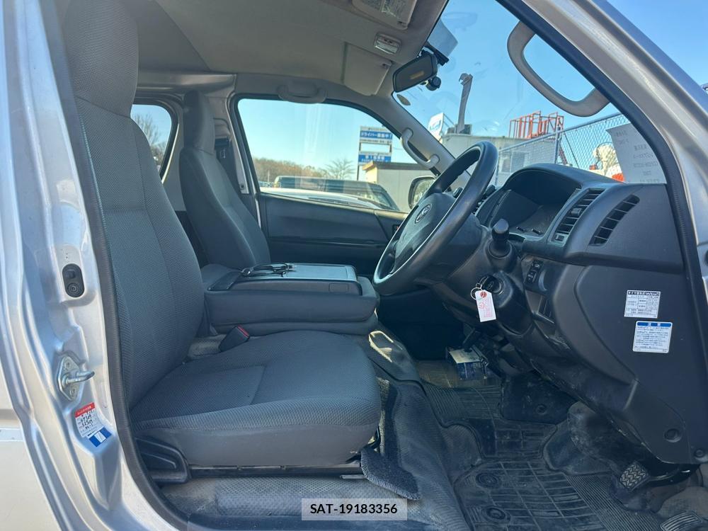 Toyota REGIUSACE VAN 2019 1706877-11