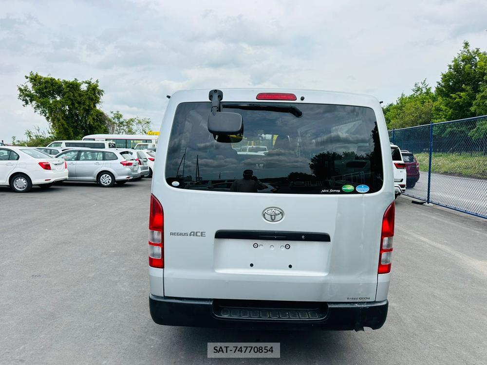 Toyota REGIUSACE VAN 2020 6524207-3