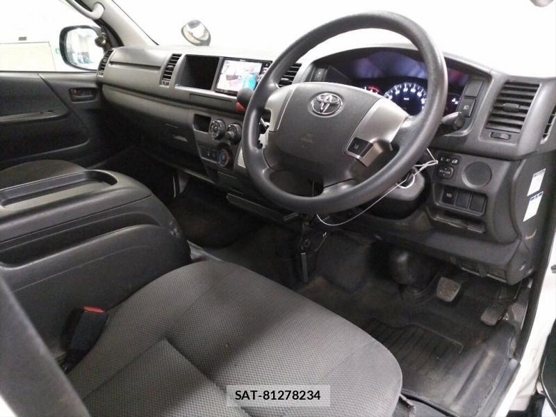 Toyota  2019-01 8665580-4